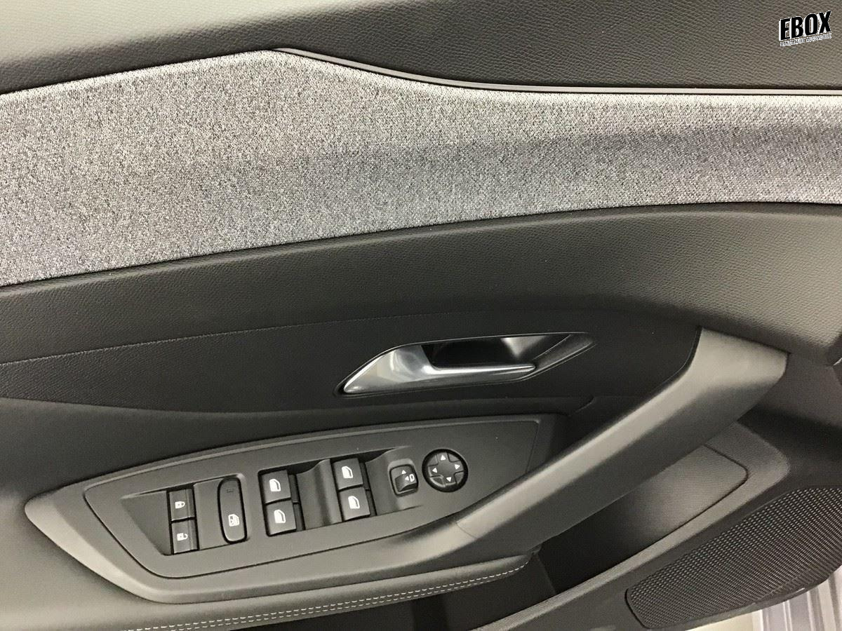 351631_p2 - PEUGEOT - 308 - 2025 - photo 9