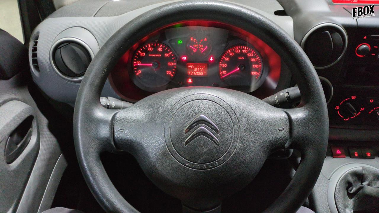 46639_p28 - CITROEN - BERLINGO - 2017 - photo 13