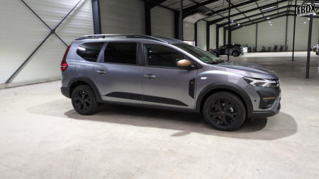 46819_p28 - DACIA - JOGGER - 2025