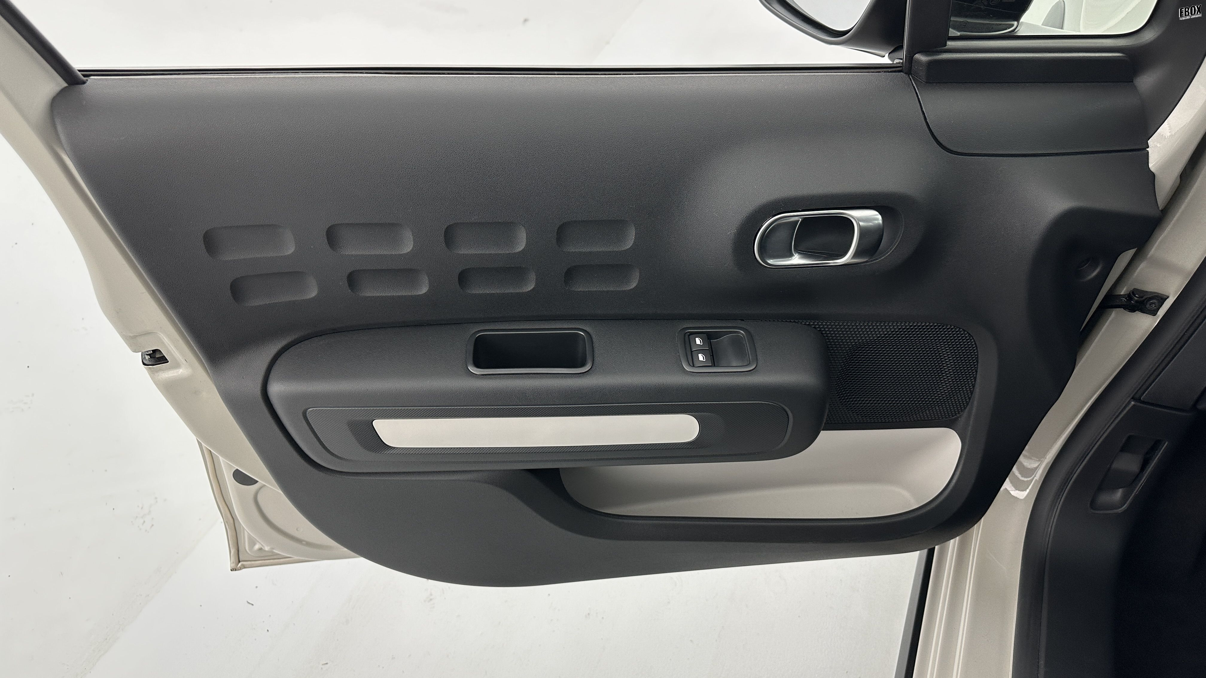 GLI00002494_p53 - CITROEN - C3 - 2023 - photo 12