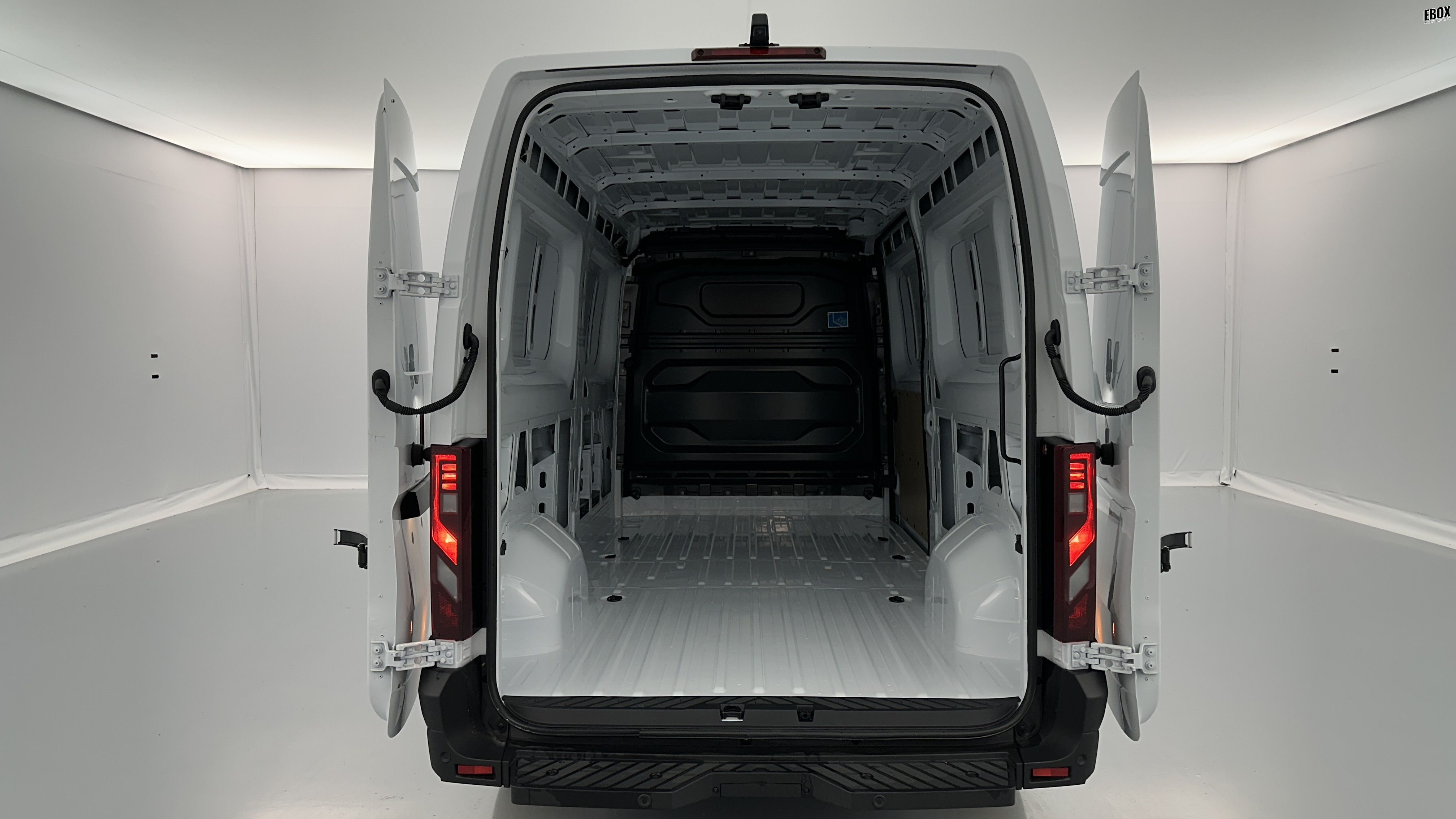 GLI00007111_p53 - RENAULT - MASTER - 2025 - photo 9