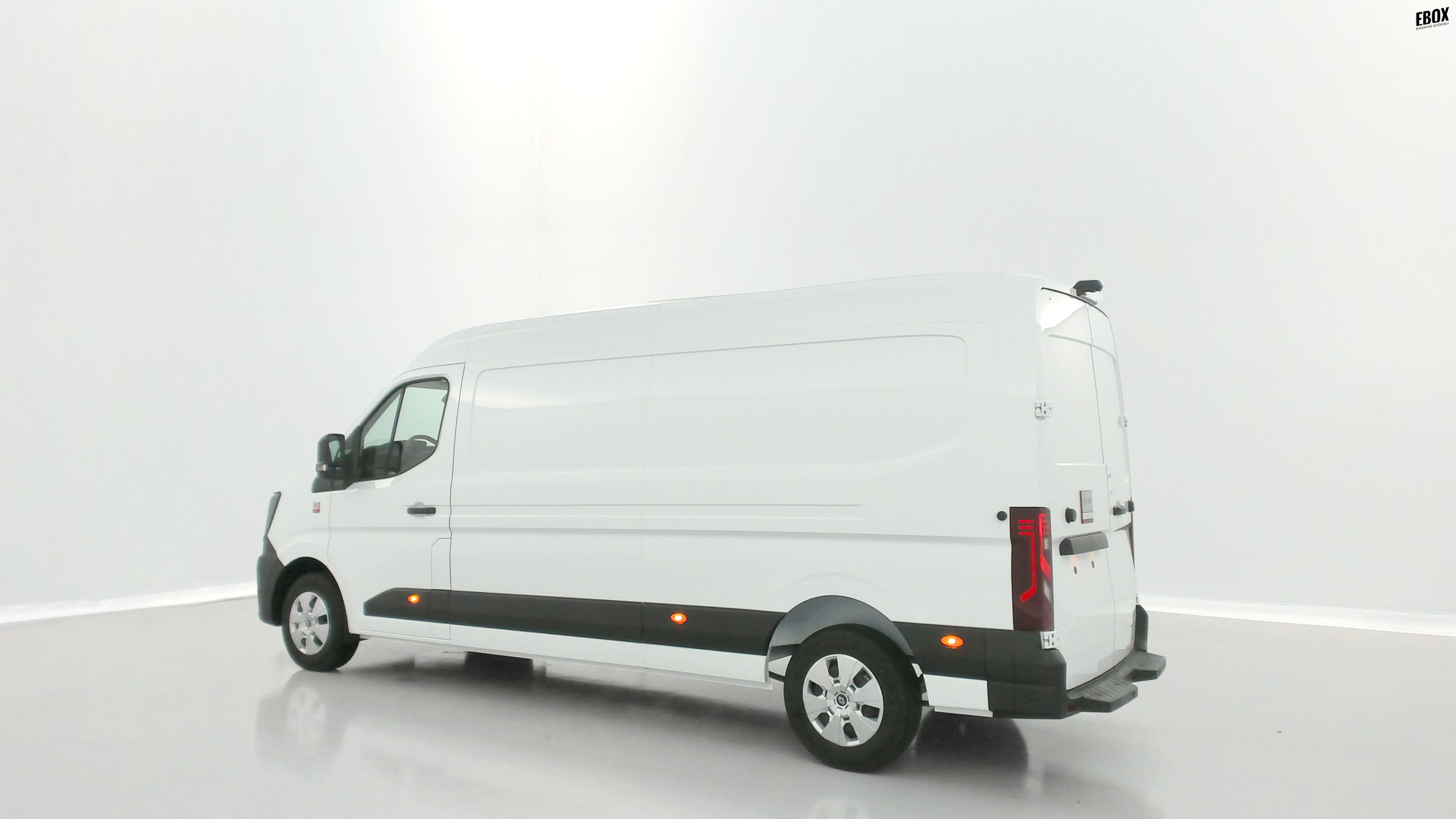 GLI00007111_p53 - RENAULT - MASTER - 2025 - photo 20