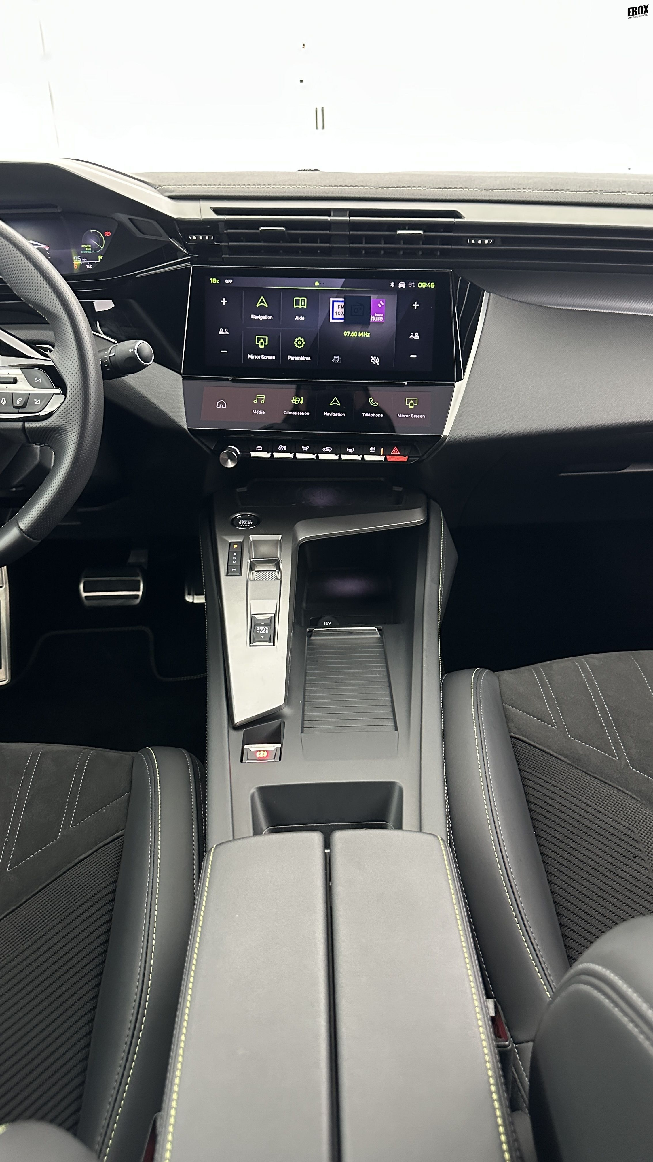 GLI00008455_p53 - PEUGEOT - 408 - 2024 - photo 14