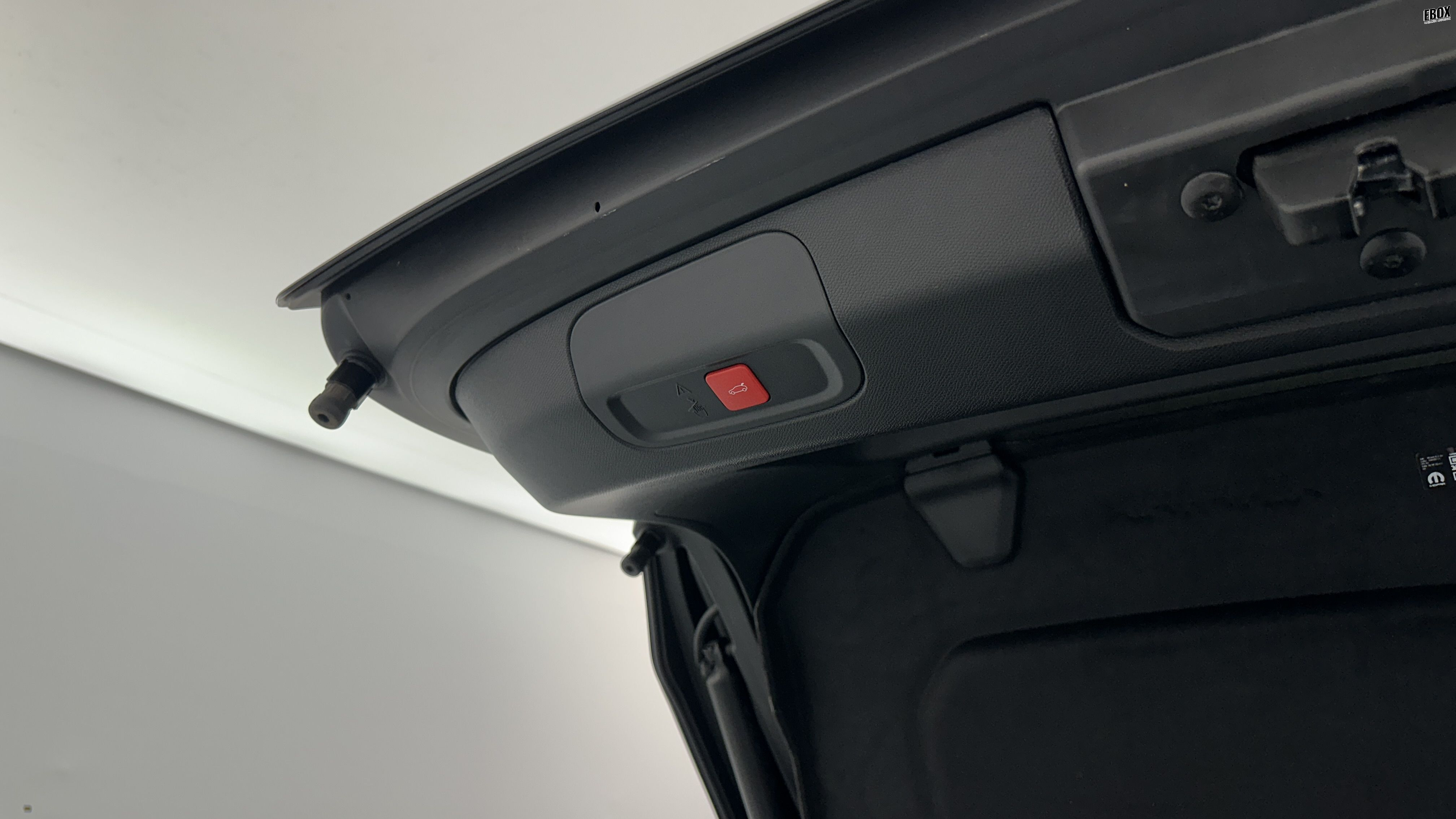 GLI00008455_p53 - PEUGEOT - 408 - 2024 - photo 22