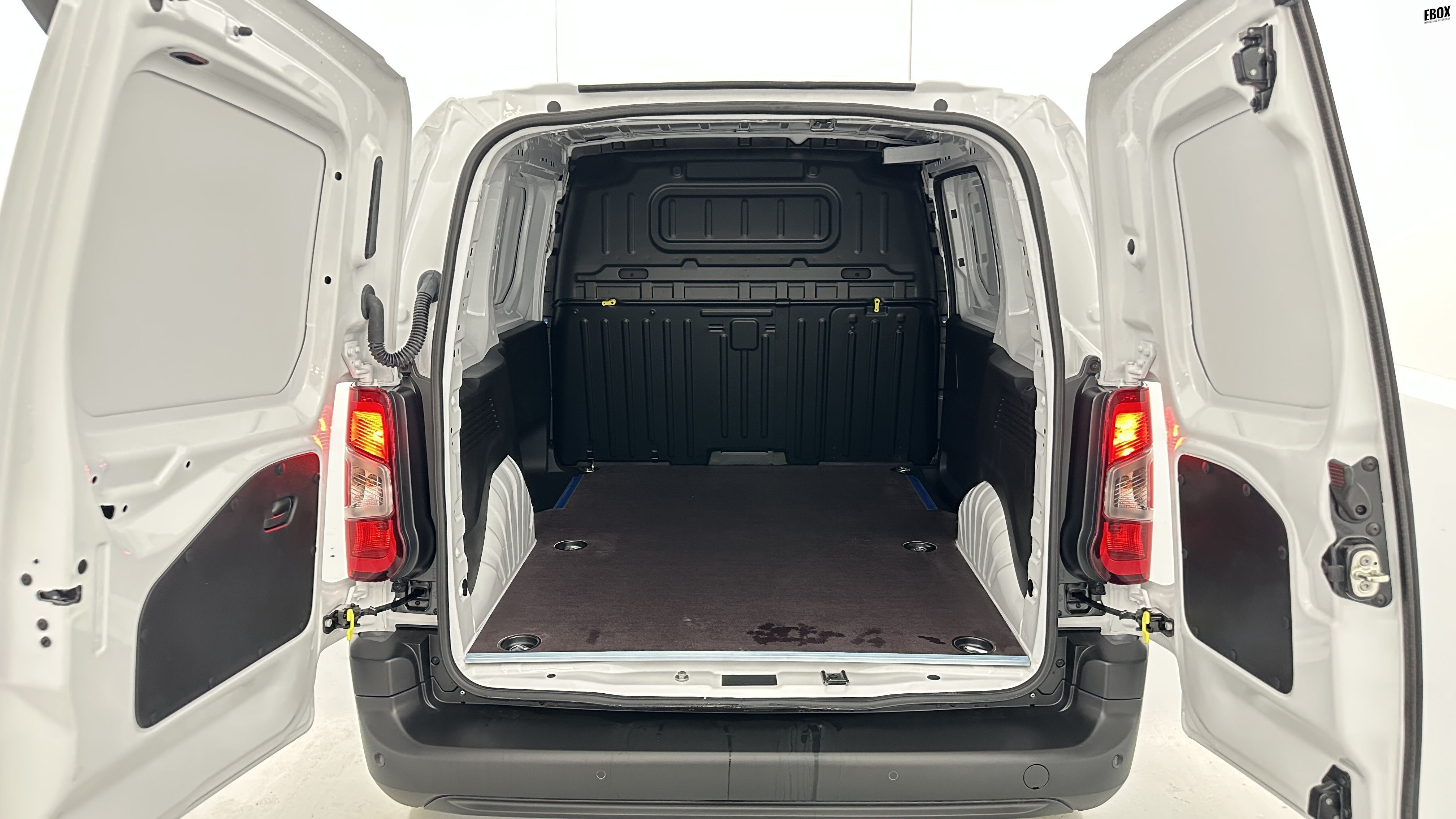 GLI00006601_p53 - CITROEN - BERLINGO - 2025 - photo 9