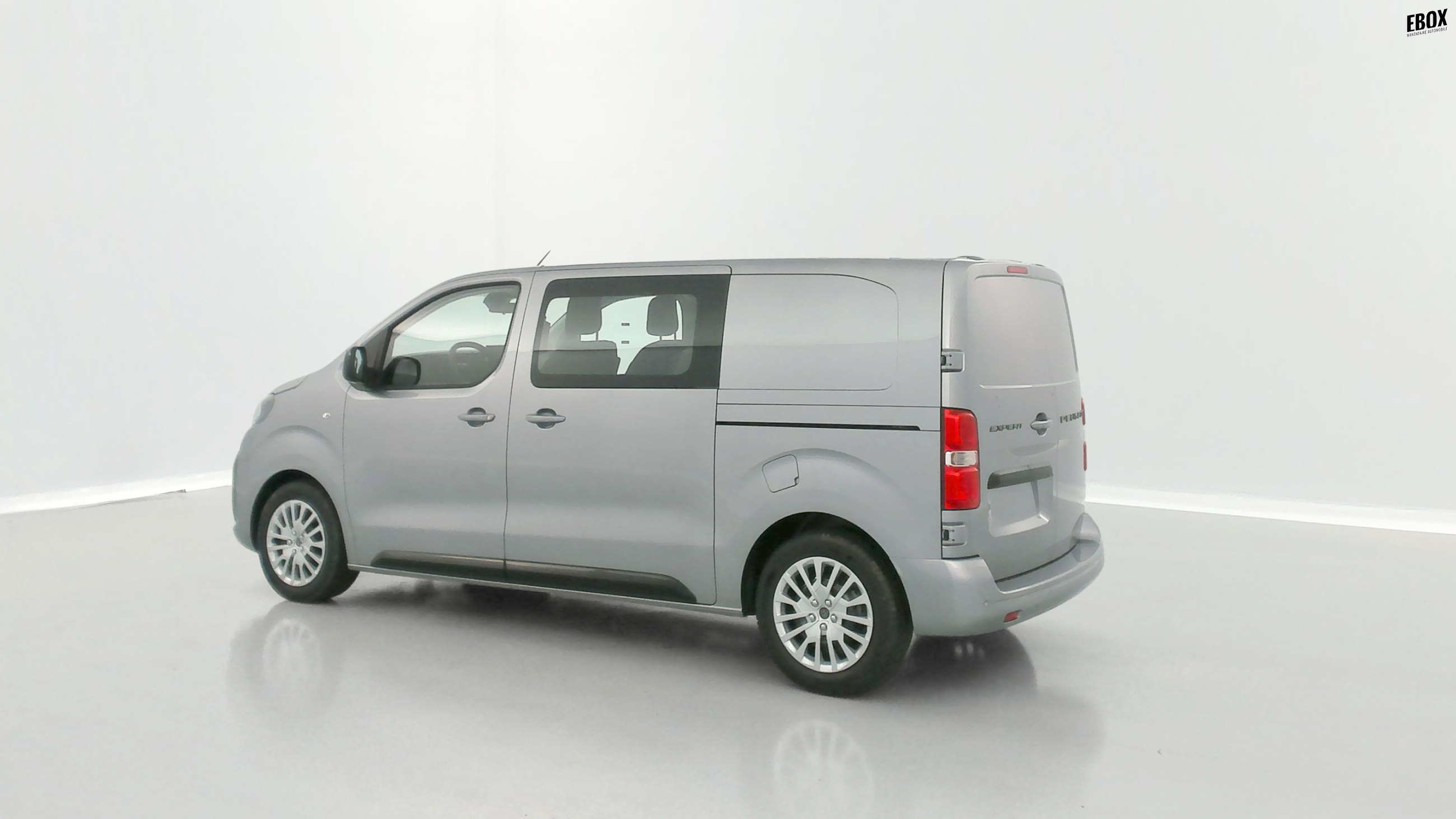 GLI00010596_p53 - PEUGEOT - EXPERT CA - 2025 - photo 20