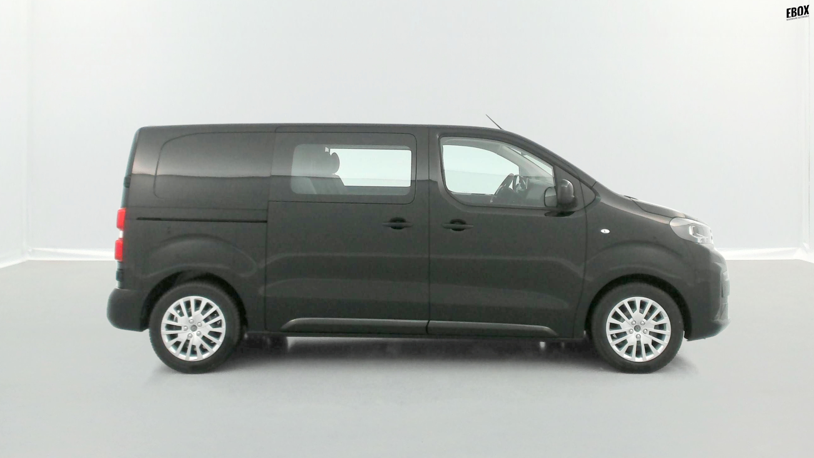 GLI00010577_p53 - PEUGEOT - EXPERT CA - 2025 - photo 19