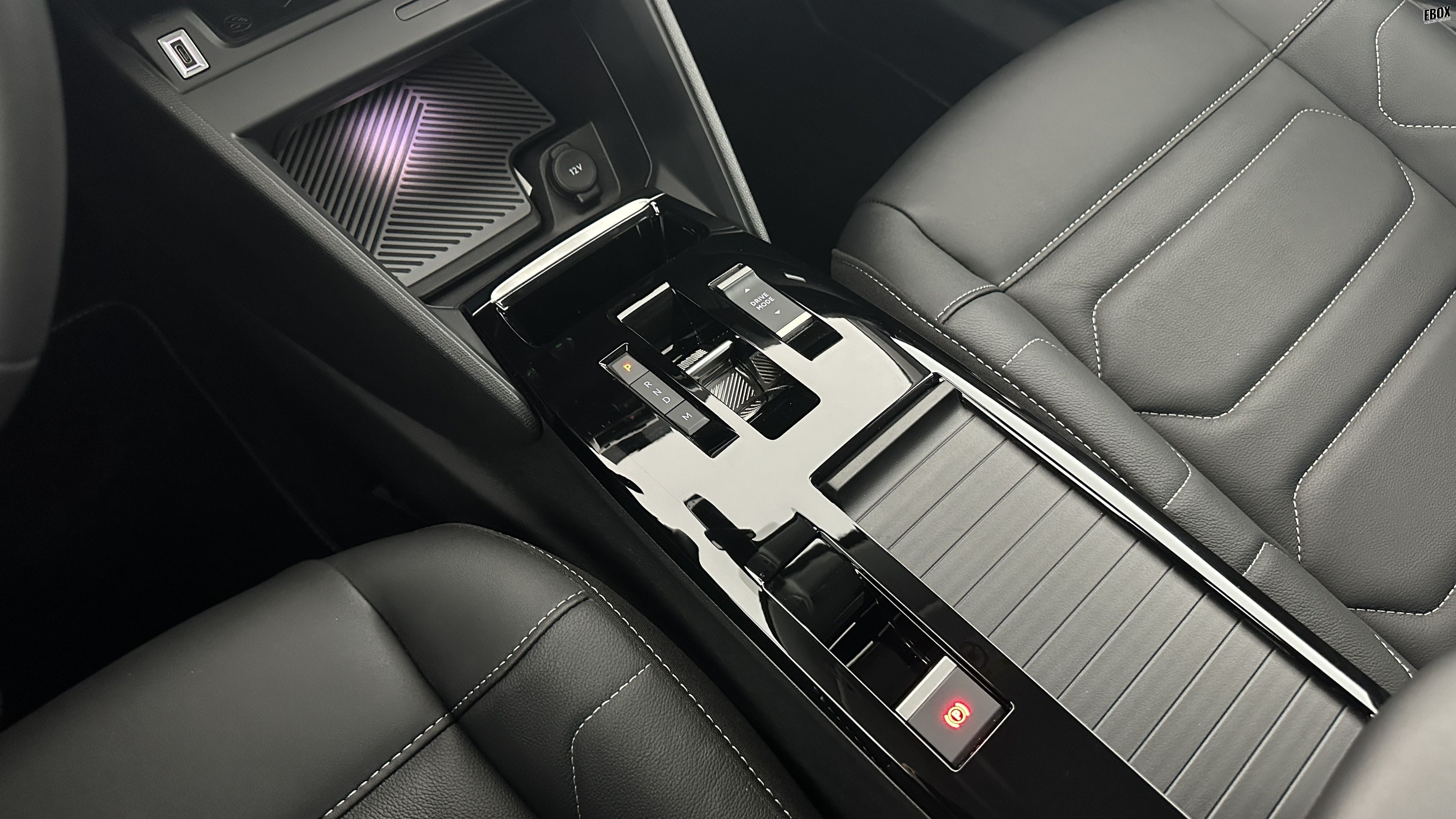 GLI00011077_p53 - CITROEN - C4 - 2024 - photo 16