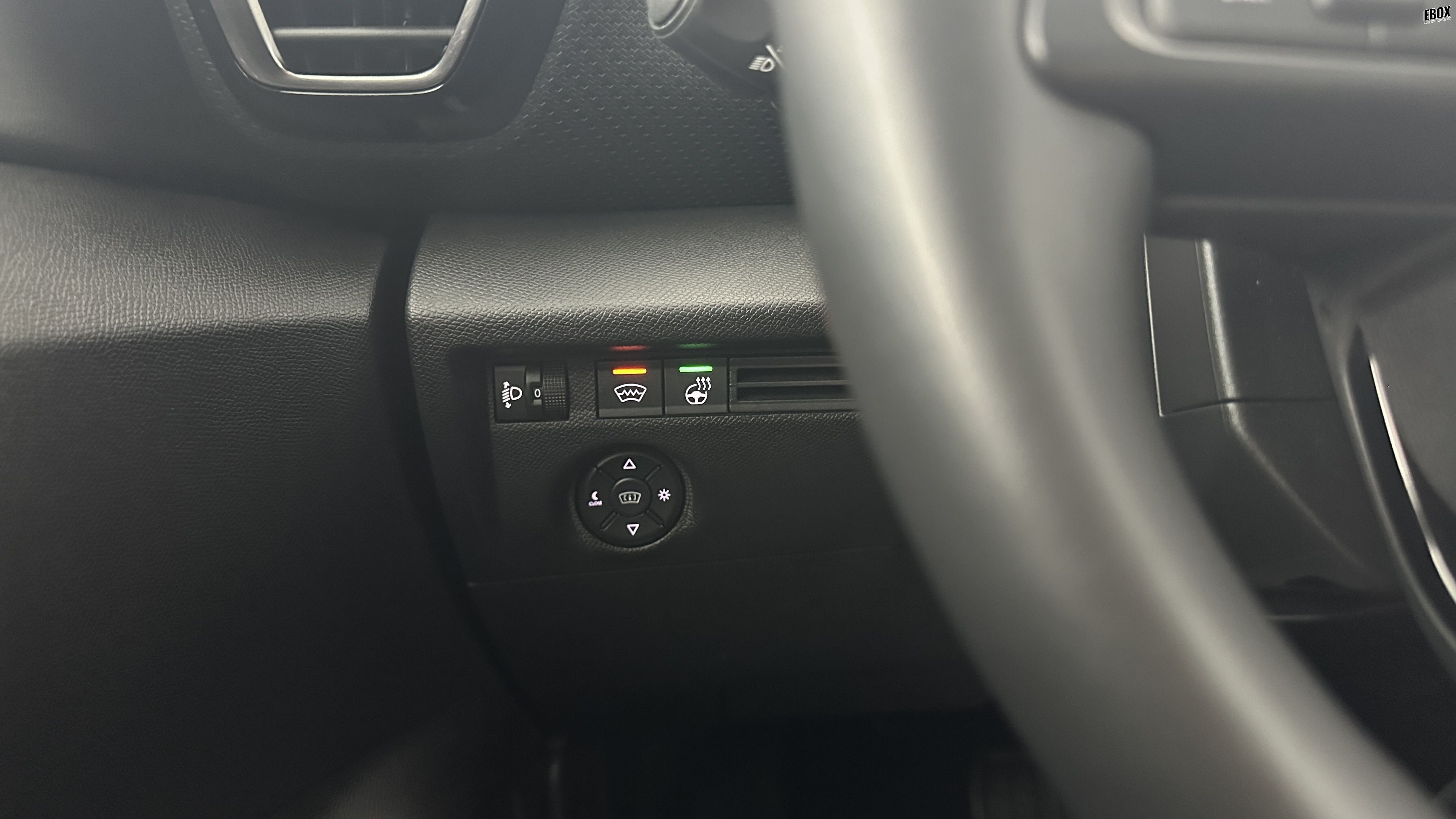 GLI00011077_p53 - CITROEN - C4 - 2024 - photo 23