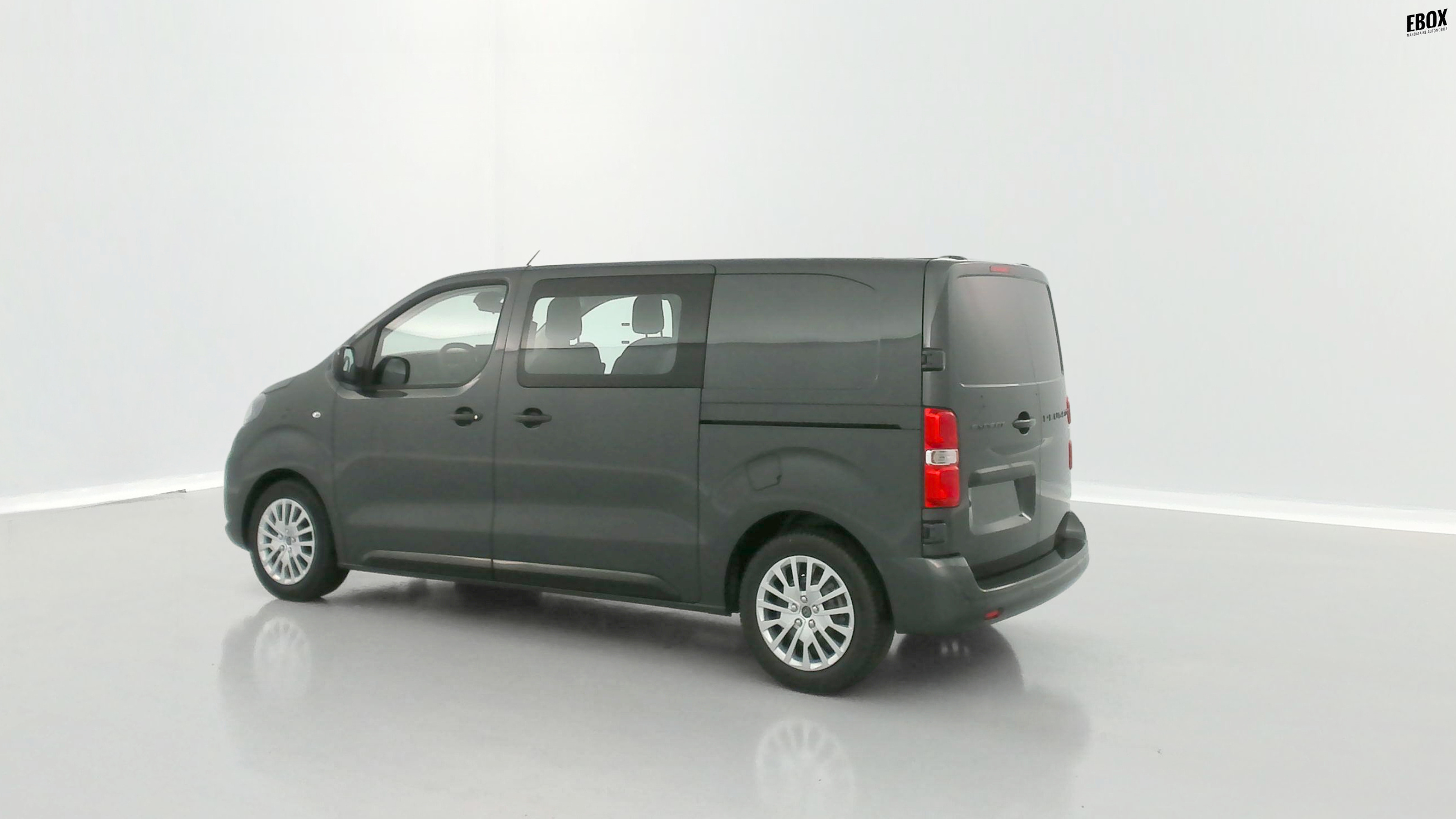 GLI00010301_p53 - PEUGEOT - EXPERT CA - 2025 - photo 20