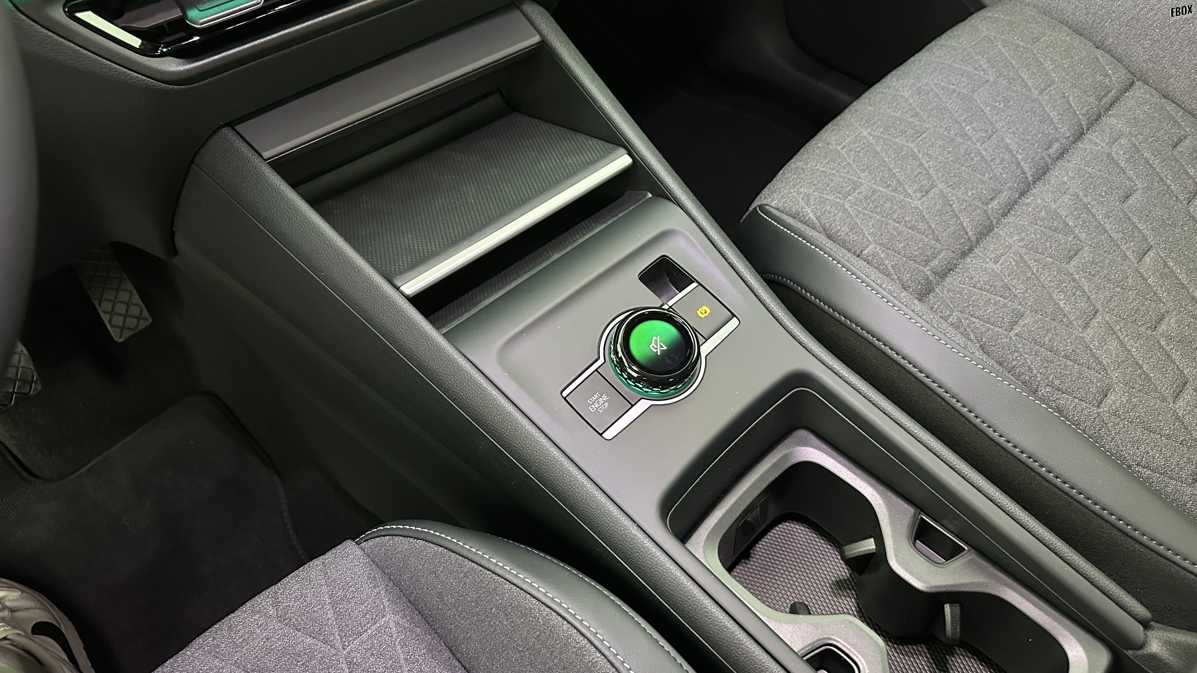 GLI00003110_p53 - VOLKSWAGEN - TIGUAN - 2025 - photo 17