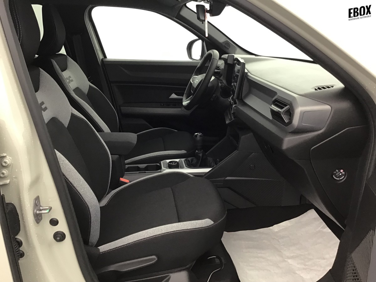 N200292_p3 - DACIA - DUSTER - 2025 - photo 6