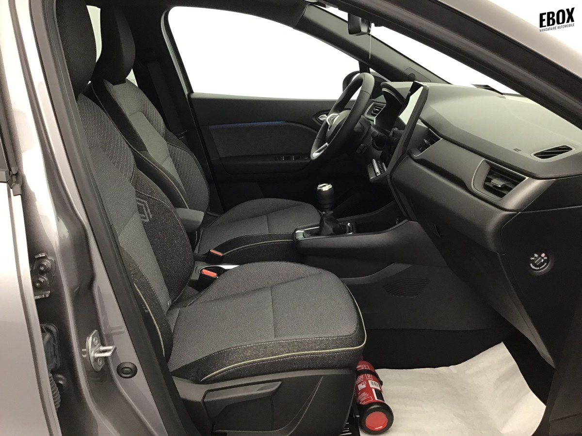 N200402_p3 - RENAULT - CAPTUR - 2025 - photo 6