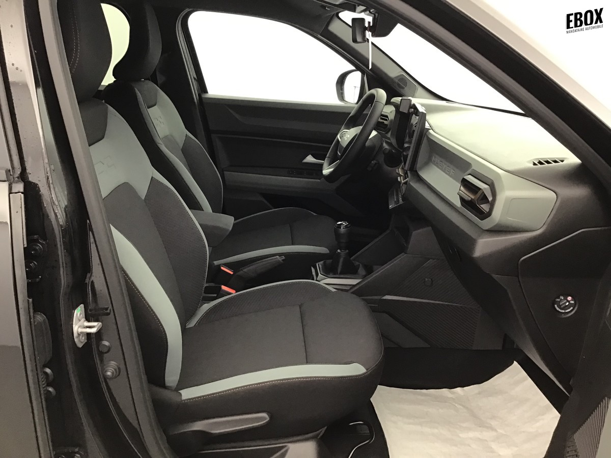 N200688_p3 - DACIA - DUSTER - 2025 - photo 6