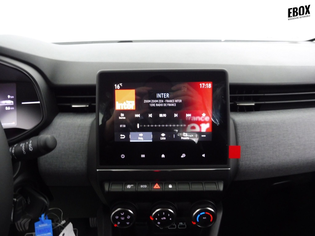 69862_p51 - RENAULT - CLIO - 2025 - photo 10