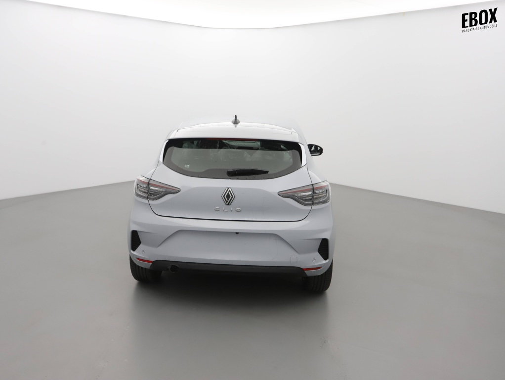 69862_p51 - RENAULT - CLIO - 2025 - photo 4