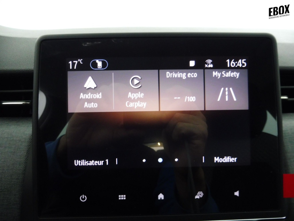 71196_p51 - RENAULT - CLIO - 2025 - photo 10