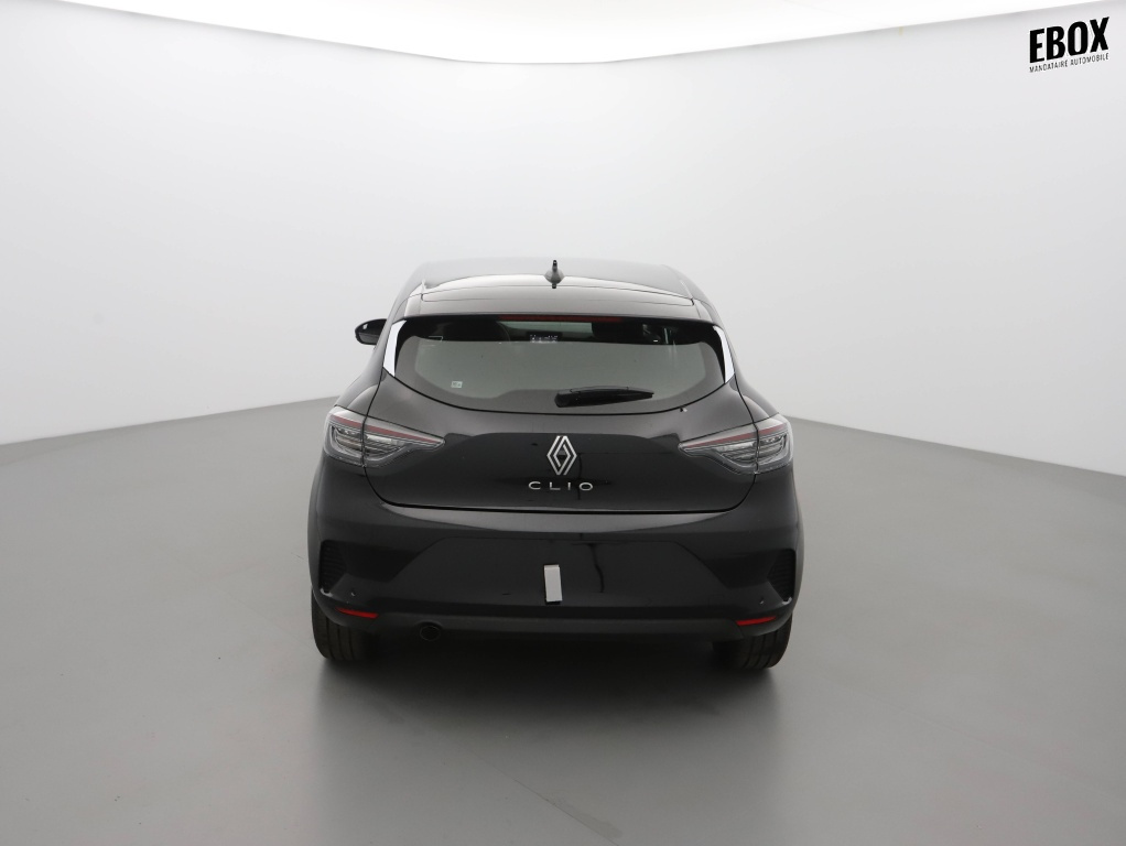 71196_p51 - RENAULT - CLIO - 2025 - photo 4