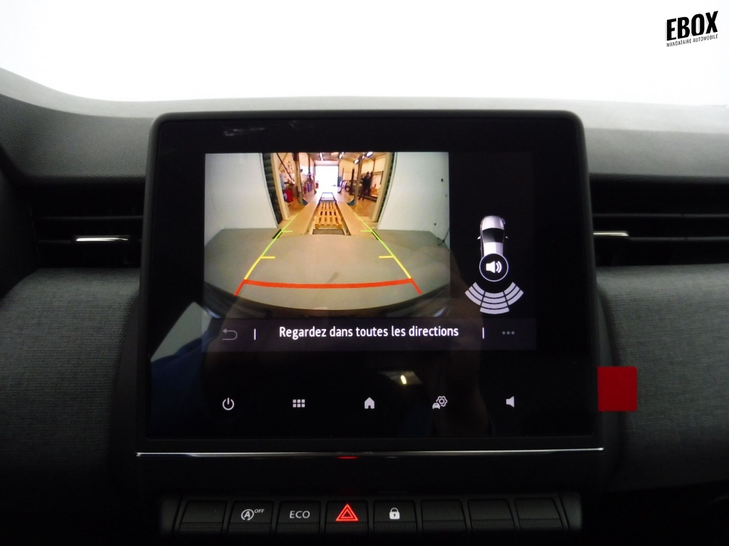 71196_p51 - RENAULT - CLIO - 2025 - photo 6