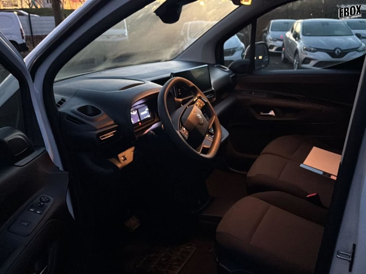 368905_p2 - CITROEN - BERLINGO - 2025 - photo 10