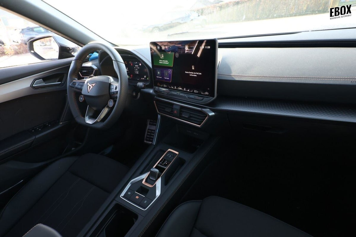 367273_p2 - CUPRA - FORMENTOR - 2025 - photo 8