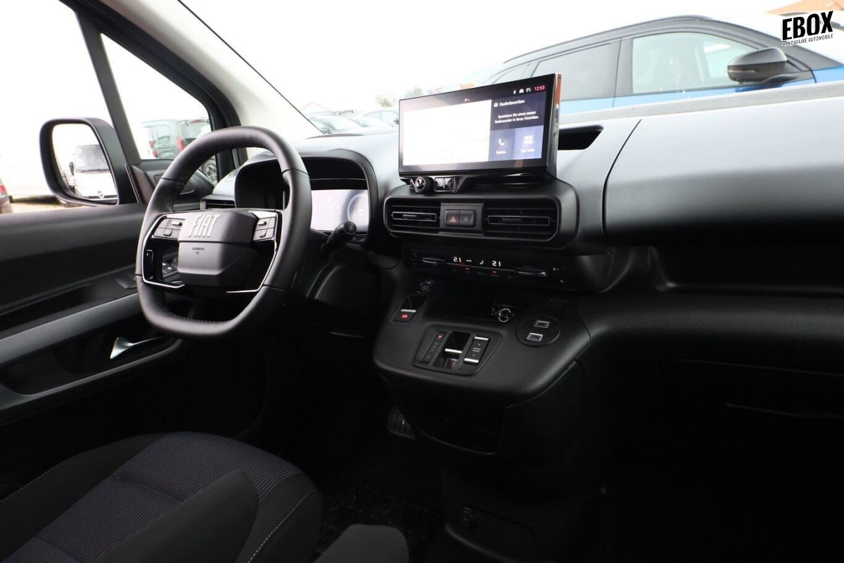 367942_p2 - FIAT - DOBLO - 2025 - photo 9