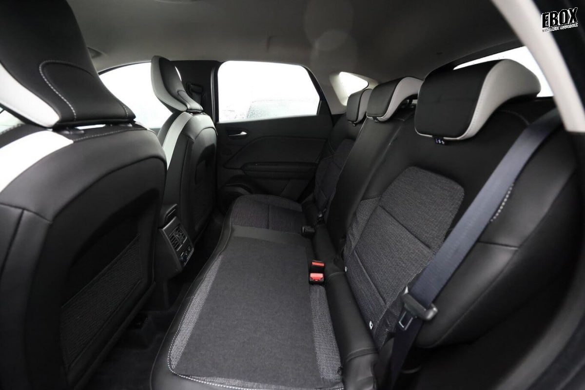 368193_p2 - MITSUBISHI - ASX - 2025 - photo 10