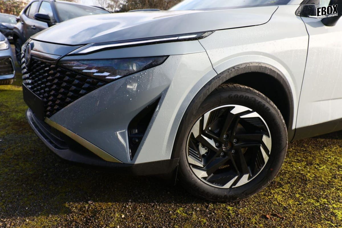 368399_p2 - NISSAN - QASHQAI - 2025 - photo 5