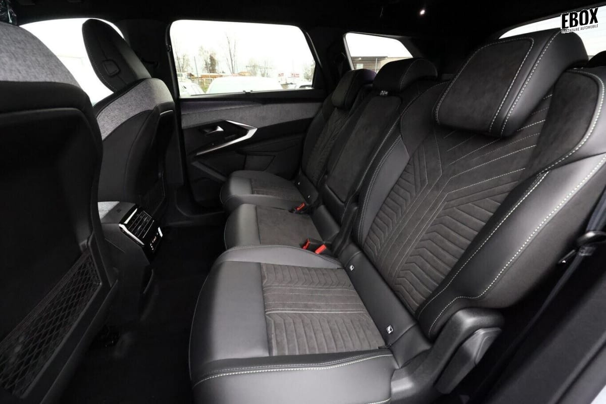 368397_p2 - PEUGEOT - 5008 - 2025 - photo 7