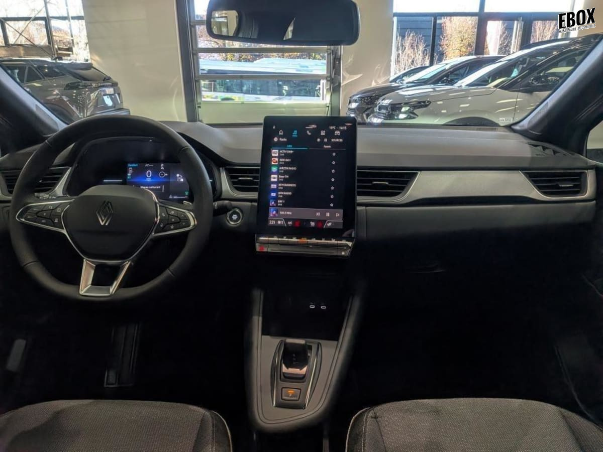 366729_p2 - RENAULT - CAPTUR - 2024 - photo 9