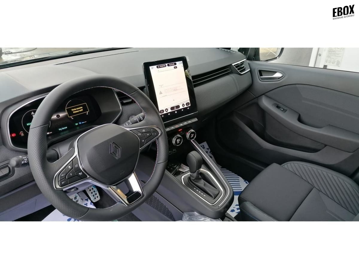 364108_p2 - RENAULT - CLIO - 2025 - photo 5