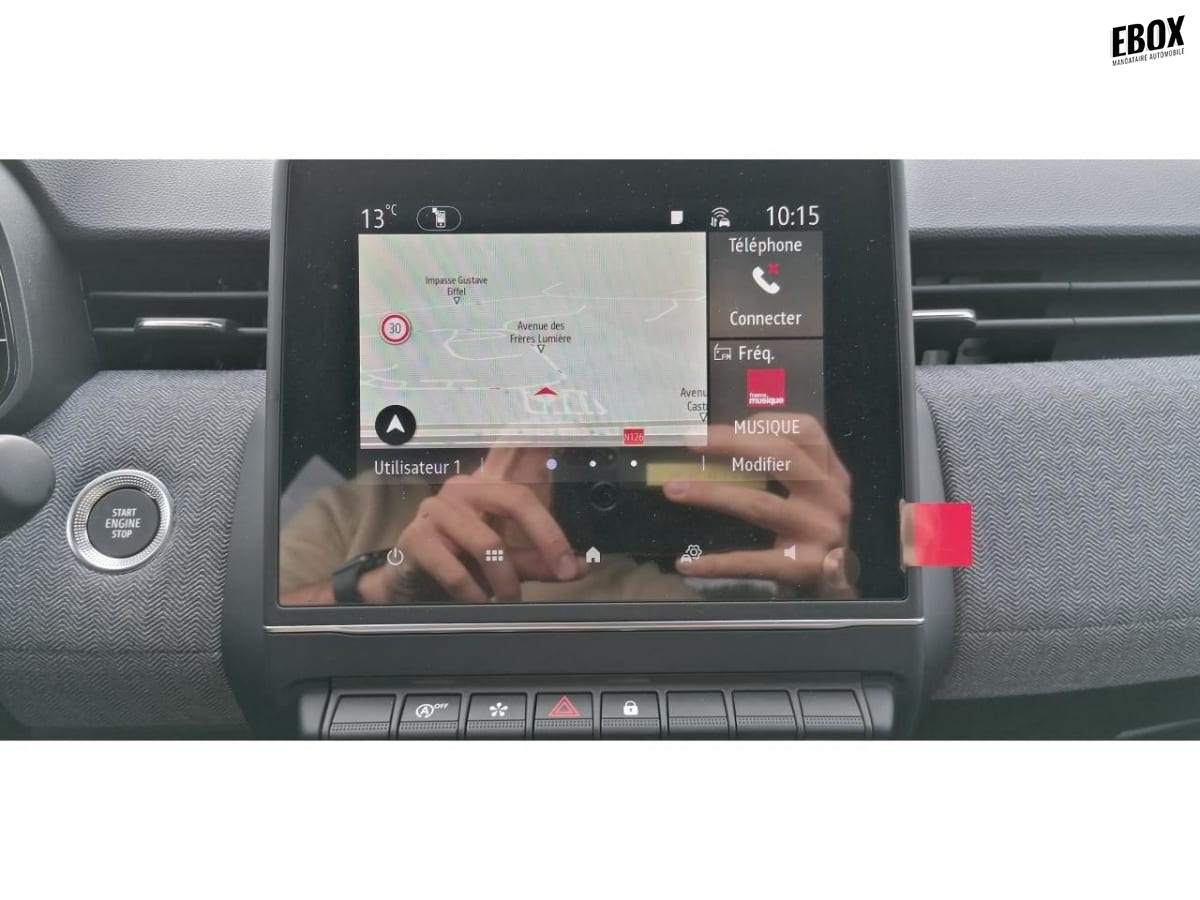 357153_p2 - RENAULT - CLIO - 2025 - photo 6