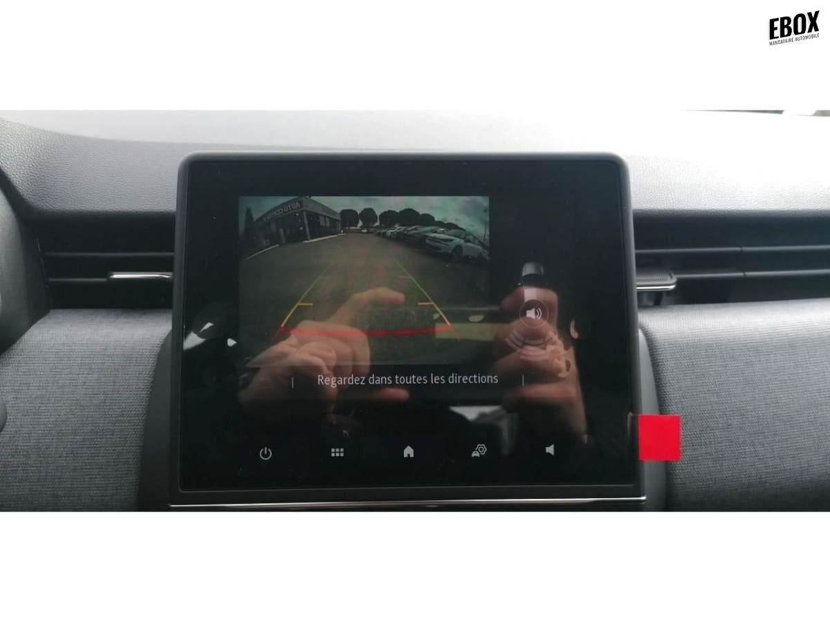 356595_p2 - RENAULT - CLIO - 2025 - photo 6