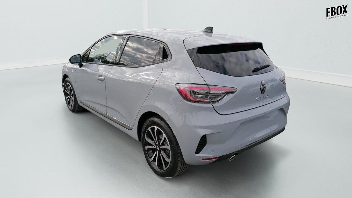 357153_p2 - RENAULT - CLIO - 2025 - photo 3