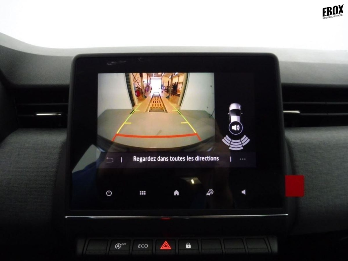 367744_p2 - RENAULT - CLIO - 2025 - photo 6