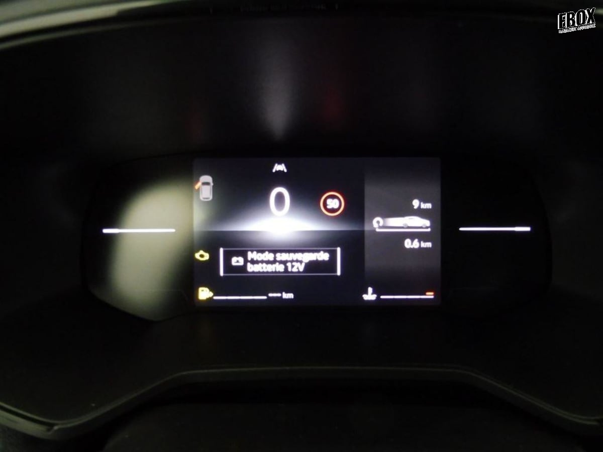 362430_p2 - RENAULT - CLIO - 2025 - photo 8