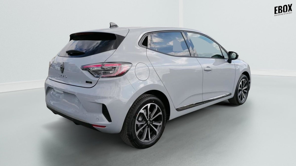 359723_p2 - RENAULT - CLIO - 2025 - photo 4