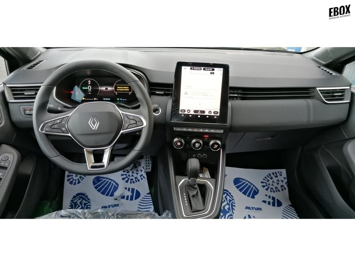 364108_p2 - RENAULT - CLIO - 2025 - photo 6