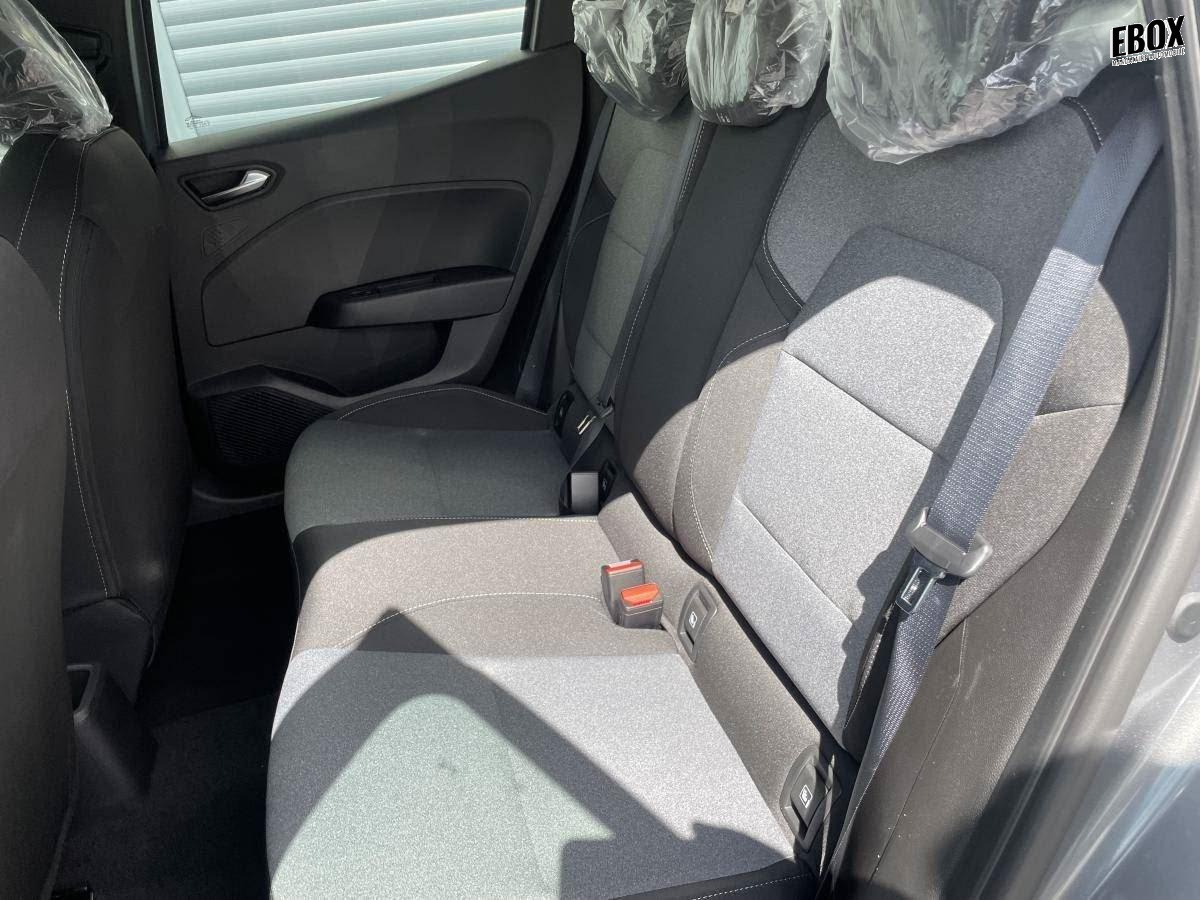 355245_p2 - RENAULT - CLIO 5 - 2025 - photo 6