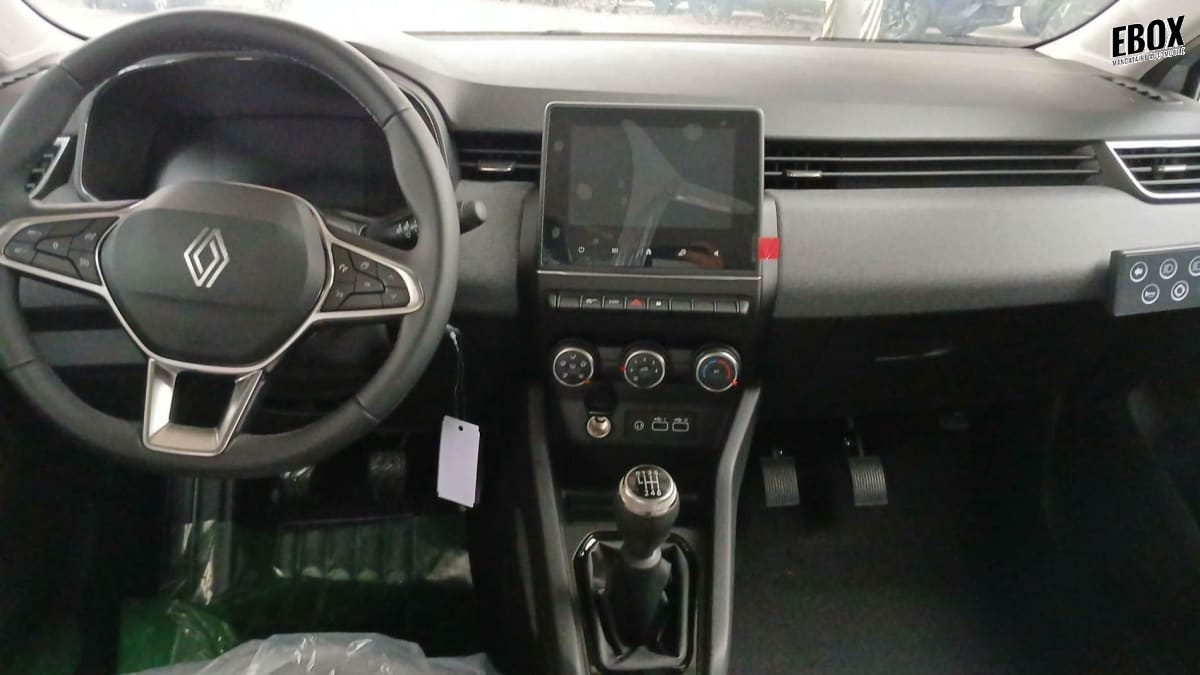 368174_p2 - RENAULT - CLIO 5 - 2025 - photo 10