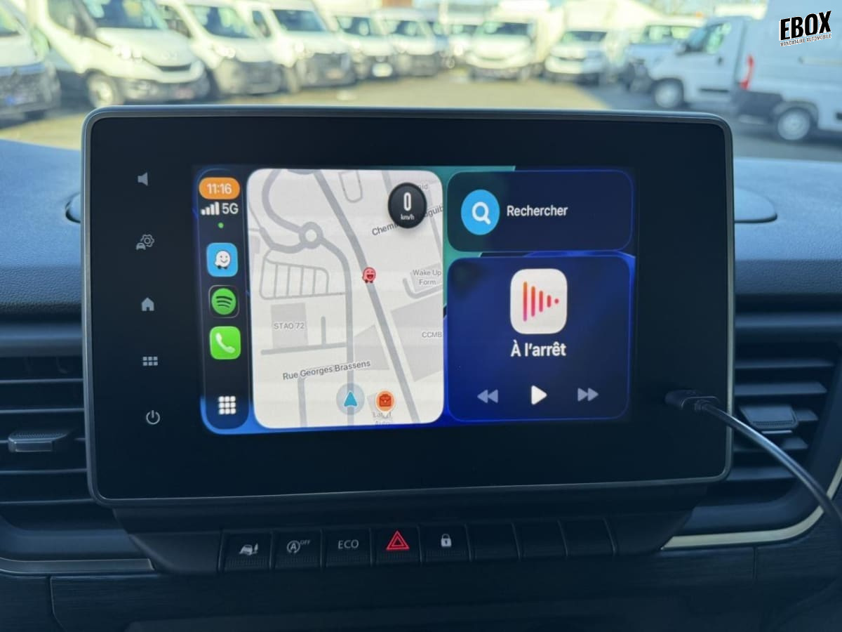 364973_p2 - RENAULT - TRAFIC - 2025 - photo 9