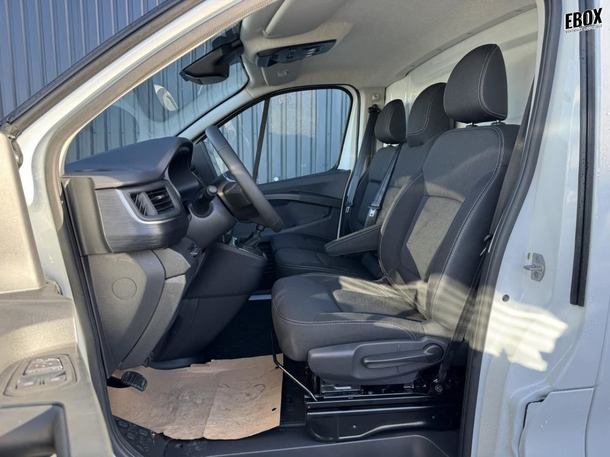 364974_p2 - RENAULT - TRAFIC - 2025 - photo 7