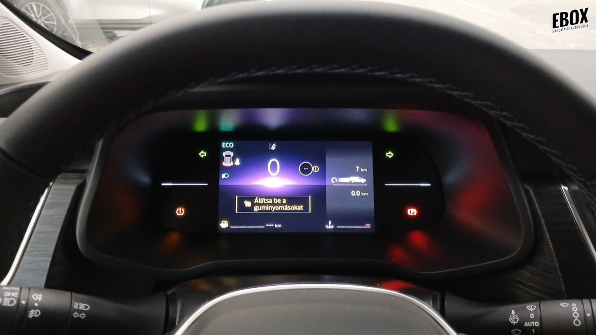 357967_p2 - RENAULT - TRAFIC - 2025 - photo 10