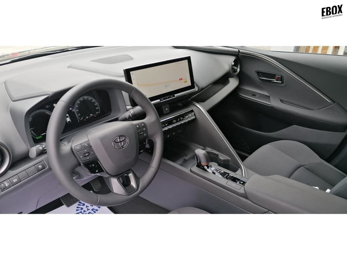 353157_p2 - TOYOTA - C HR - 2024 - photo 6