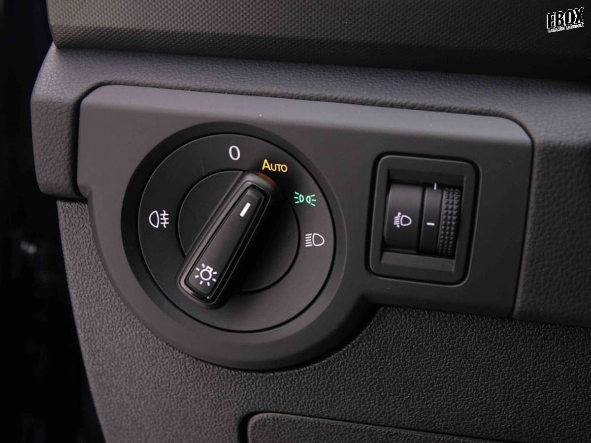 367970_p2 - VOLKSWAGEN - T CROSS - 2025 - photo 9