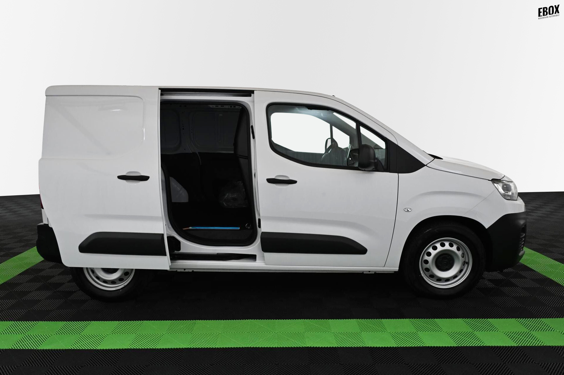 18887_p35 - CITROEN - BERLINGO - 2024 - photo 8