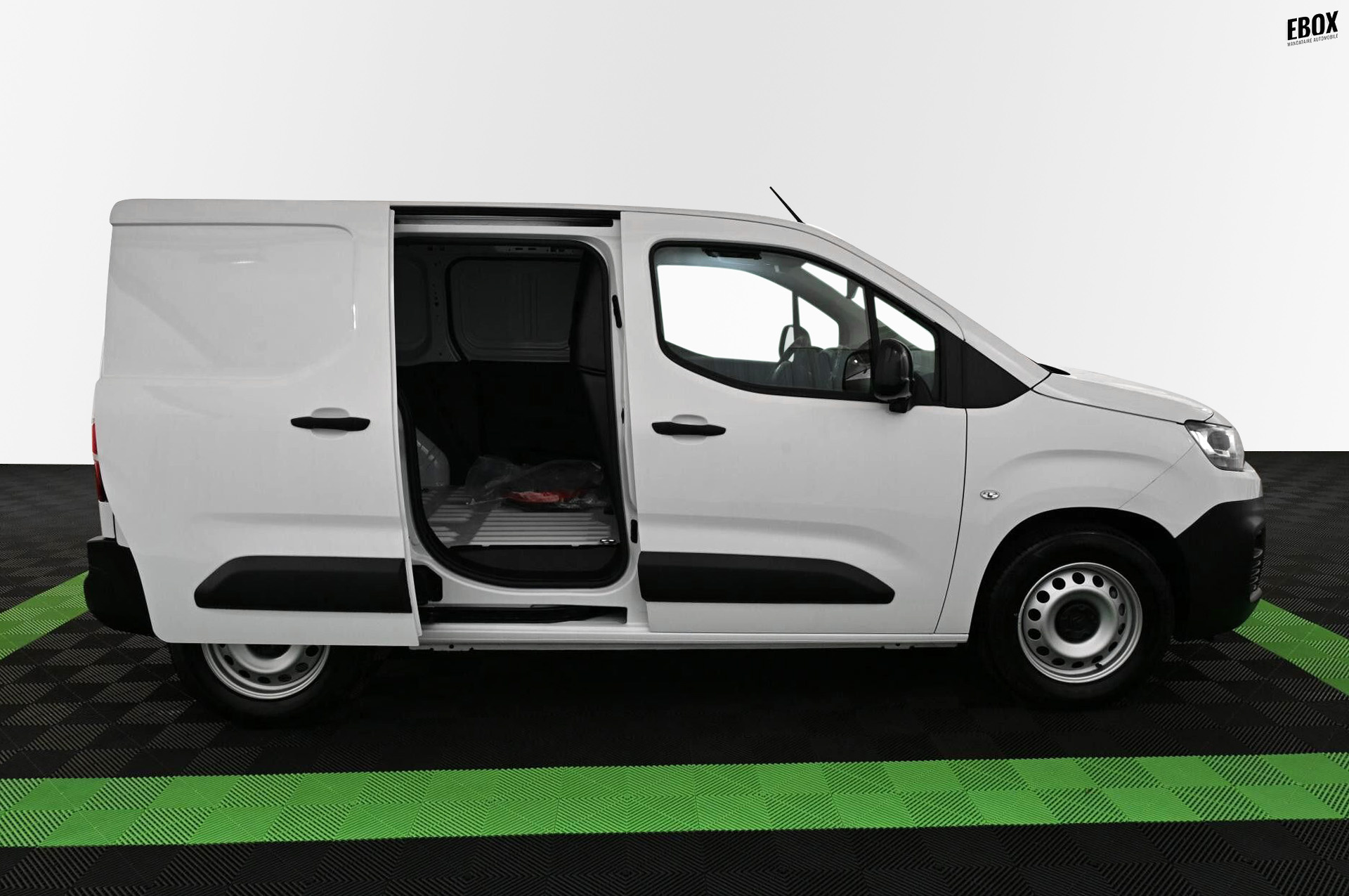 18904_p35 - CITROEN - BERLINGO - 2024 - photo 8