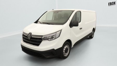 369817_p2 - RENAULT - TRAFIC - 2025