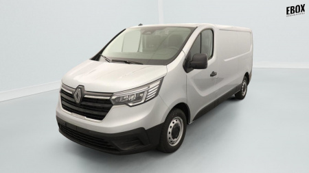 369815_p2 - RENAULT - TRAFIC - 2025
