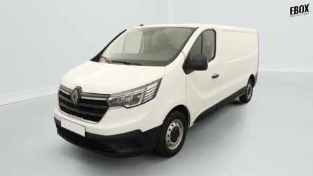 369814_p2 - RENAULT - TRAFIC - 2025